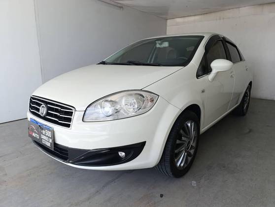 FIAT LINEA 1.8 ABSOLUTE 16V FLEX 4P AUTOMATIZADO FIAT LINEA 1.8 ABSOLUTE 16V FLEX 4P AUTOMATIZADO